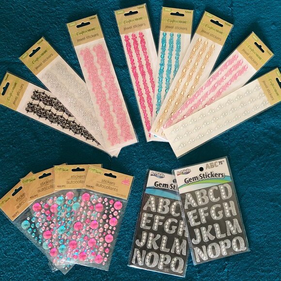 10 Coloring Books & Gel Pen Bundle - Picture 11 of 14